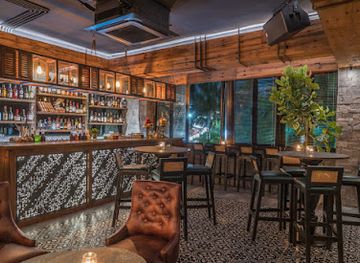 india/hyderabad/jubilee-hills/bar/room-two