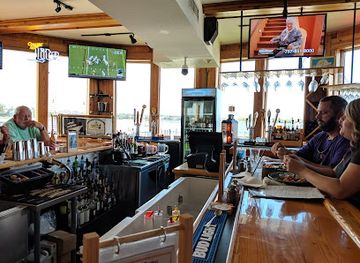 north-carolina/outer-banks/bar/stripers-bar-grill