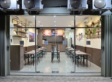 indonesia/southeast-papua/bar/kusuka-cafe-resto