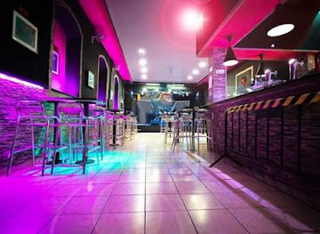 portugal/ribatejo/bar/side-b-rocks