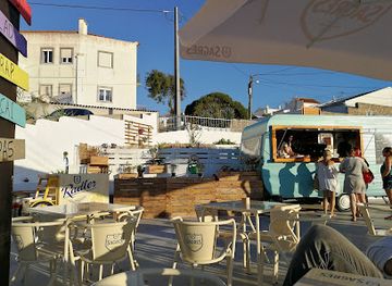 portugal/nazare/bar/zulla-terrace-bar