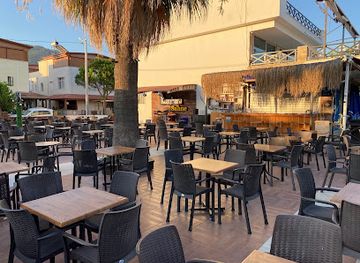 turkiye/kusadasi/guzelcamli/bar/kumbara-lounge-bistro