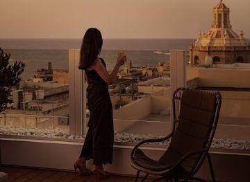 malta/southern-harbour/bar/over-grain