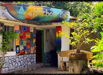 philippines/batanes/bar/harbour-cafe