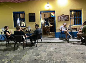 guatemala/flores/bar/l-idiot