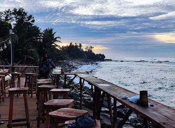 sri-lanka/southern-province/bar/cheeky-monkey-food-drinks-fun