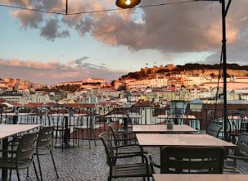 portugal/lisbon/chiado/bar/topo-chiado