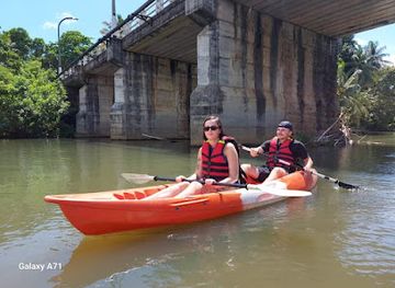 sri-lanka/pinnawala-elephant-orphanage/bar/river-bliss-pinnawala