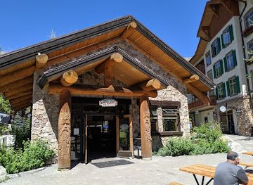 utah/solitude-mountain-resort/bar/stone-haus-pizzeria-creamery