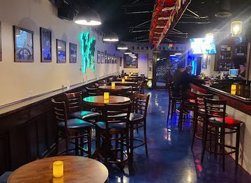 ohio/cincinnati/mount-adams/bar/world-glass-bar