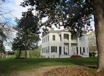 alabama/roland-cooper-state-park/bar/liberty-hall-bed-and-breakfast