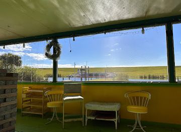 florida/lake-okeechobee/bar/back-to-butch-s-bar