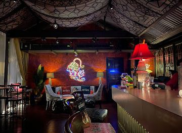 thailand/western-thailand/bar/mahaniyom-cocktail-bar