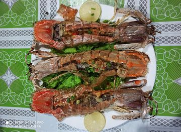 myanmar-burma/hsipaw/bar/royal-restaurant