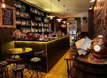 australia/sydney/bar/the-captains-balcony