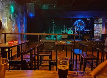 bolivia/la-paz-valley/bar/equinoccio