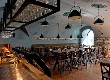 slovakia/tekov/bar/venturska-klubovna