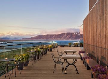 iceland/fimmvorduhals-pass/bar/the-roof-at-edition