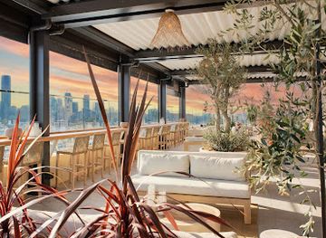 australia/brisbane/kangaroo-point/bar/sunsets-rooftop