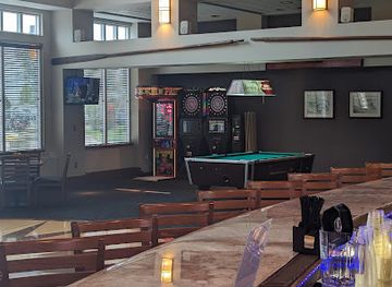 ohio/maumee-bay-state-park/bar/icebreaker-lounge