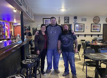 north-dakota/maah-daah-hey-trail/bar/i-don-t-know-bar