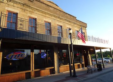 iowa/pikes-peak-state-park/bar/fort-mulligan-s-grillpub