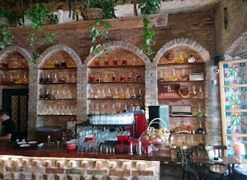 albania/vlora-coast/bar/komiteti-bar-vlore