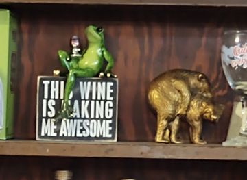 north-dakota/lake-metigoshe-state-park/bar/smokin-gun