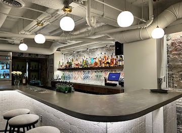 canada/montreal/old-montreal/bar/bar-bisou-bisou