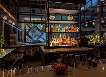 north-carolina/charlotte-metro/bar/aura-rooftop