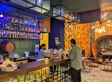 colombia/coffee-axis/bar/coco-barril-resto-bar