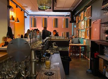 finland/helsinki/kallio/bar/flow-bar