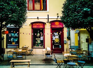 hungary/szigetkoz/bar/lima-cafe