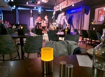 canada/maritimes/bar/the-carleton