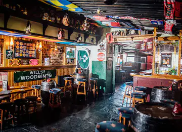 Lucas Bar