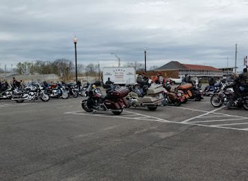 oklahoma/lake-texoma/bar/rolling-thunder-night-club