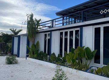 maldives/hithadhoo-island/bar/the-knot