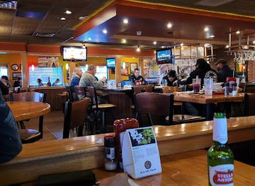 west-virginia/greenbrier-river-trail/bar/applebee-s-grill-bar
