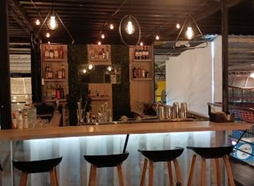 ecuador/loja/bar/utopia