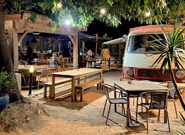 france/corsica/bar/bar-a-vin-mezzaluna