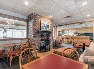 massachusetts/cape-ann/bar/tavern-on-the-harbor