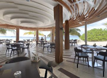 maldives/ari-atoll/bar/market