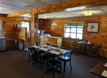 michigan/copper-harbor/bar/tamarack-inn-restaurant