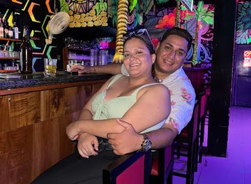 ecuador/puerto-ayora/bar/la-discoteca-de-wilfrido