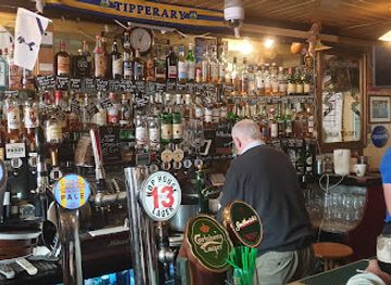 ireland/dingle/bar/curran-s