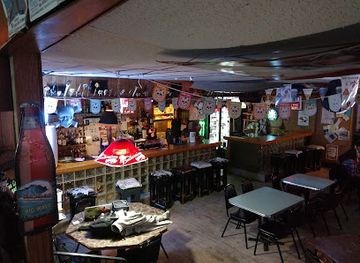 nebraska/nebraska-national-forest/bar/glass-bar