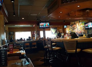 missouri/st-francois-mountains/bar/applebee-s-grill-bar