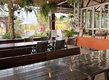 thailand/kanchanaburi/sai-yok/bar/u-terrace-riverkwai-cafe-cuisine