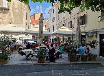 slovenia/piran/bar/cakola-caffe-piran