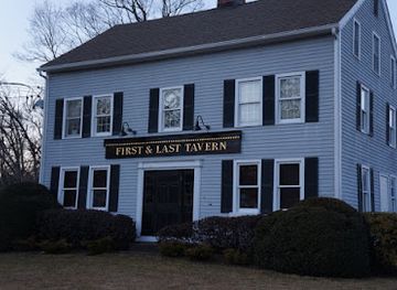 connecticut/talcott-mountain/bar/first-last-tavern-avon